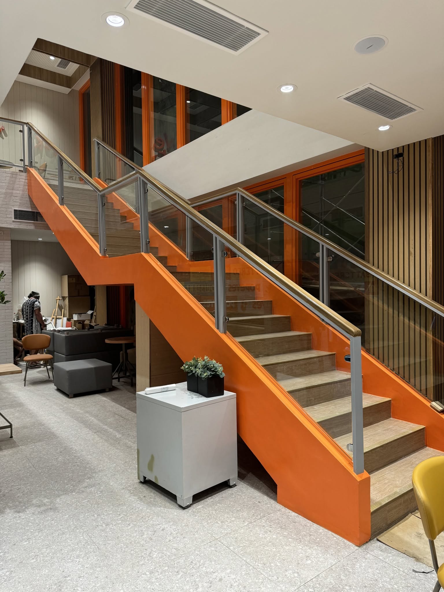 Glass and aluminum installation project